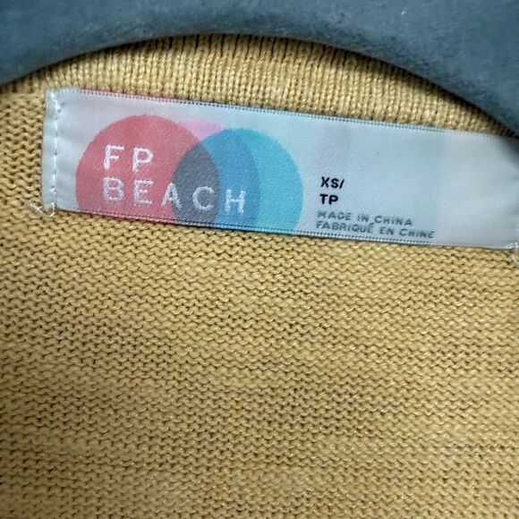 Free people beach yellow button down cardigan sweater size XS - Picture 4 of 4